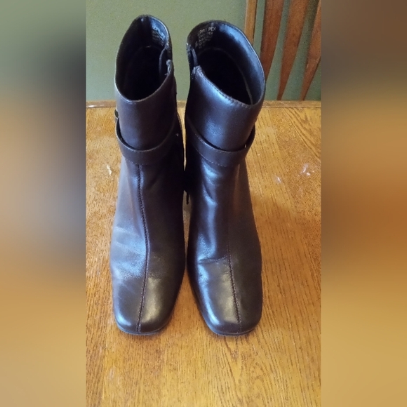 Nine & Co. Rich Brown Leather Booties - Picture 2 of 7